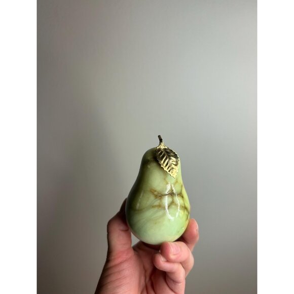 Vintage Alabaster Marble Stone Pear Paperweight Décor With Brass Stem fruit - Picture 4 of 6